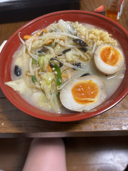 @pc_yukie 今はダイソーでこう言う専用の漬用器買えるので、つけるのとても楽やんな。一人暮らしで大量に漬けても余らせちゃうけど、少量漬けるだけだと調味液が勿体無いから助かる

ちな最近は自炊でタンメンを作るのにハマってるのだw 