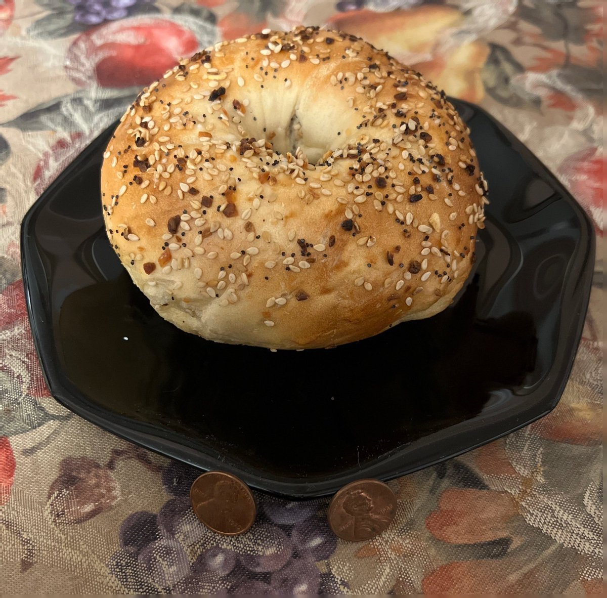 Hi #HaPCchat…Alan here after &gt;20yrs #HaPC career spanning TX, TN, FL, &amp; IL—yet still retaining a midwestern soul,  y’all 🤠😉

As for the Intro Q…🤔
I’m thankful to be currently visiting NYC ~~&gt; see below for my 2 cents #Bagels 🥯 🤤😋🤩

PS - These *definitely* make ME 😁
￼