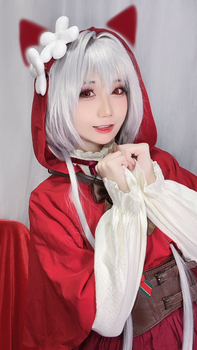 「もう一人のあたしのこと……もっと教えてほしいの。」

——————
スマホRPG『ネバーアフター～逆転メルヘン～』
遂に本日リリース！❤
大好きな赤ずきんちゃんをコスプレしてみた！
ぜひプレイしてみてね♪
 #ネバアフ正式リリース
@NeverAfterJP https://t.co/TlUVeWjz7i
