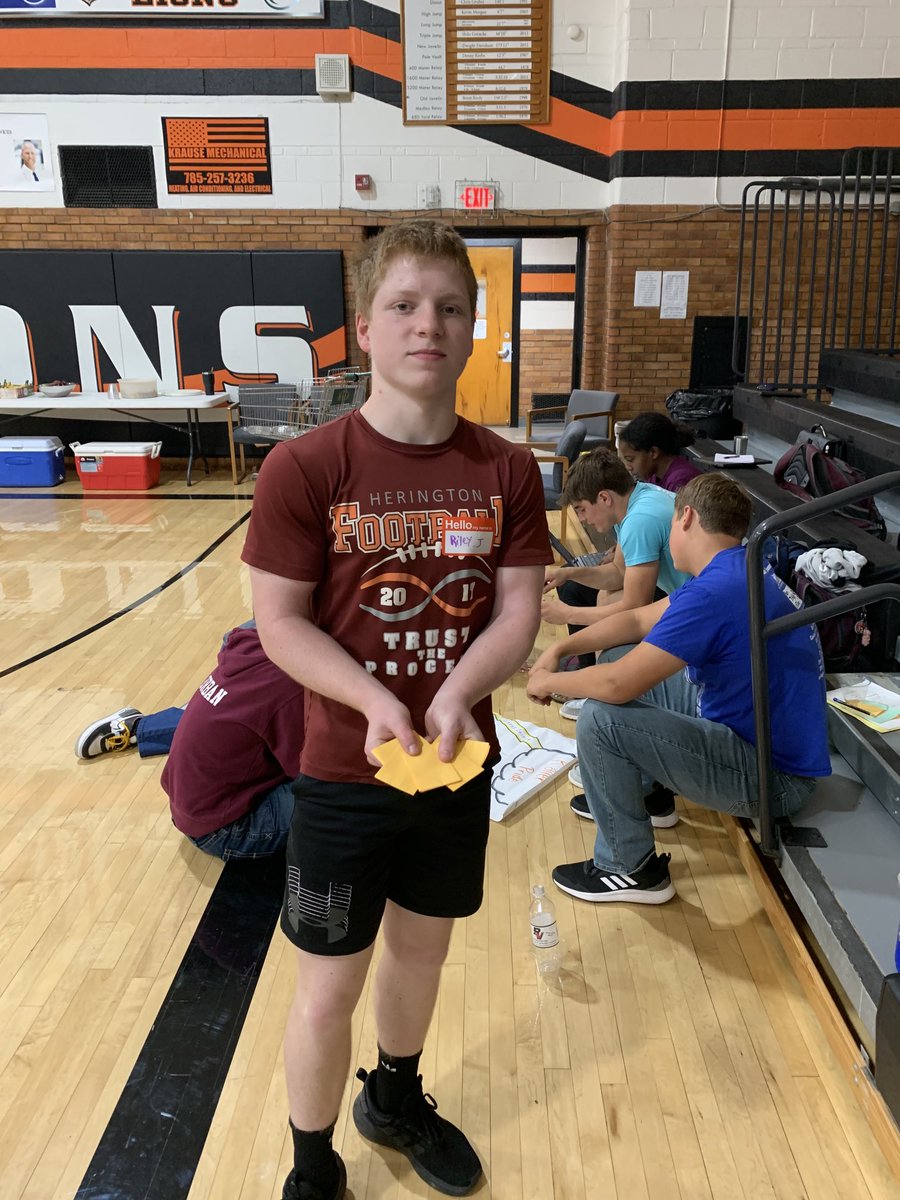 joecoles33's tweet photo. If you have been to one of our training’s you know we are intentional in writing positive hand written notes! This young man brought all the notes he received at  LAST year training’s! Sustainability! So proud of these kids!#UncommonTrust https://t.co/4c9Rybriyb