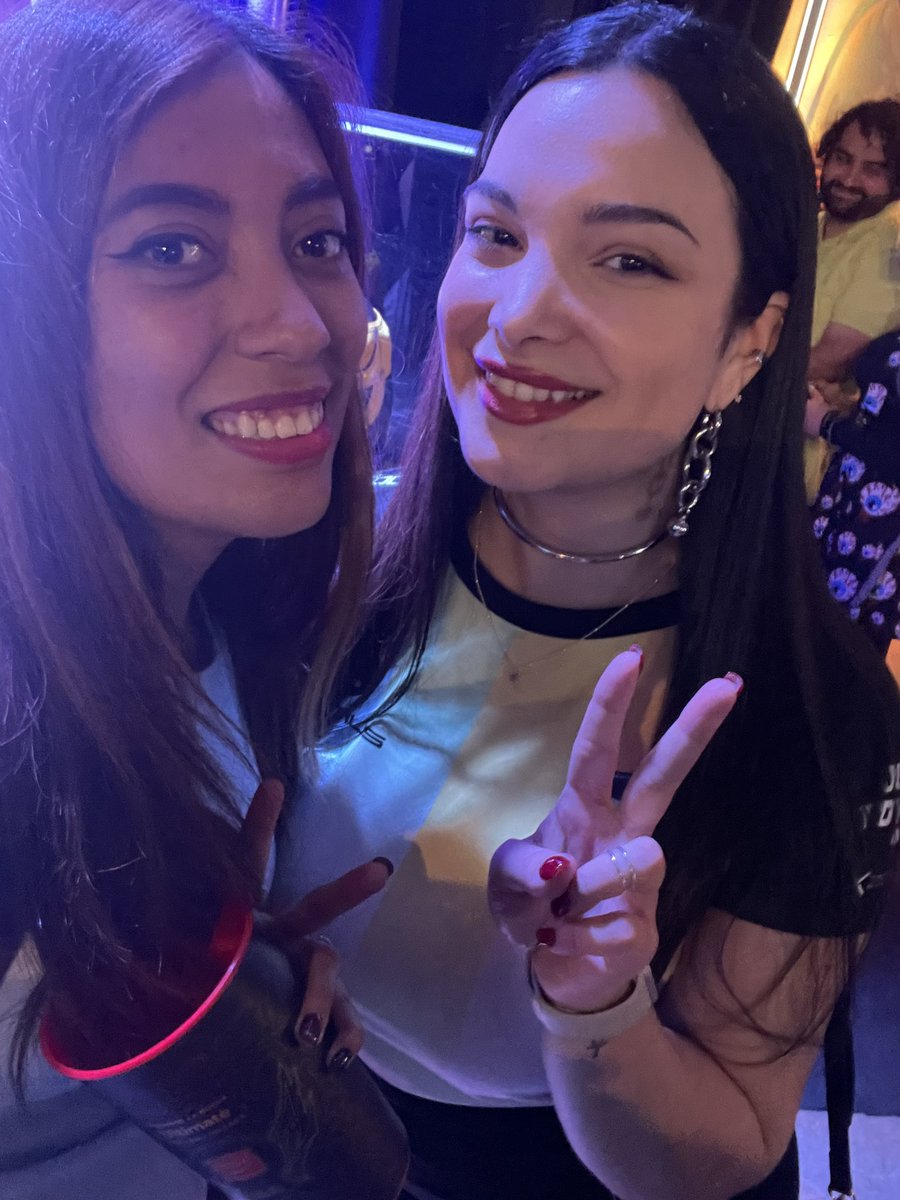 AlexandreeMarie's tweet photo. Las fotos de la Gamergy (debí ponerlas en el insta), pero ME VALE MADRES 😂🤌🏼✨♥️ 

Hay más pero “Twitter Dark Era (x)” y sus limitantes, 🙃🔫 @_MarioMe @kalipsogamingla @imuhlenbrock @Relic_LoL https://t.co/149TYorqXo