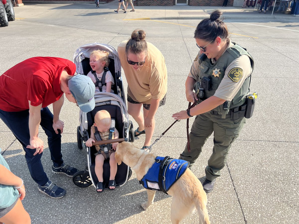 siouxcosheriff's tweet photo. We participated in the ‘Touch-A-Truck’ event held in downtown Orange City this evening.  We had a great night interacting with kids (and think we maybe even found some future deputies 😊🚔!!) 

Children were able to meet deputies, sit in our vehicles, and the most popular, meet Crisis K9 McGrath! Thank you to Orange City Arts Council, MOPS - Orange City, IA for inviting us to participate! https://t.co/n87UjYUZCc