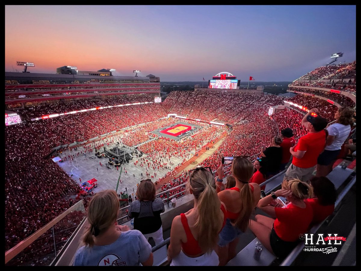 𝐖𝐎𝐑𝐋𝐃 𝐑𝐄𝐂𝐎𝐑𝐃 𝐁𝐑𝐎𝐊𝐄𝐍‼️
92,003.
THIS IS NEBRASKA.