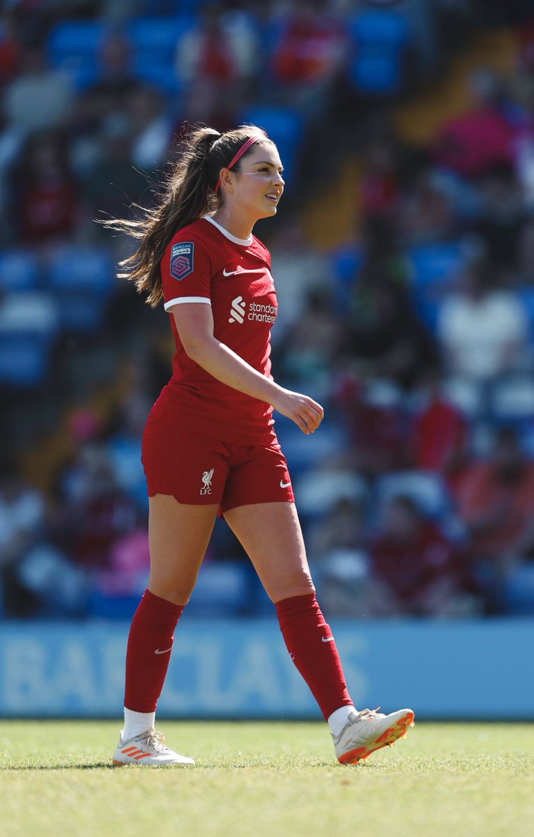 Carla Humphrey MF/26

Pemain bola wanita mana lagi yang mencuri perhatian di Lapangan?