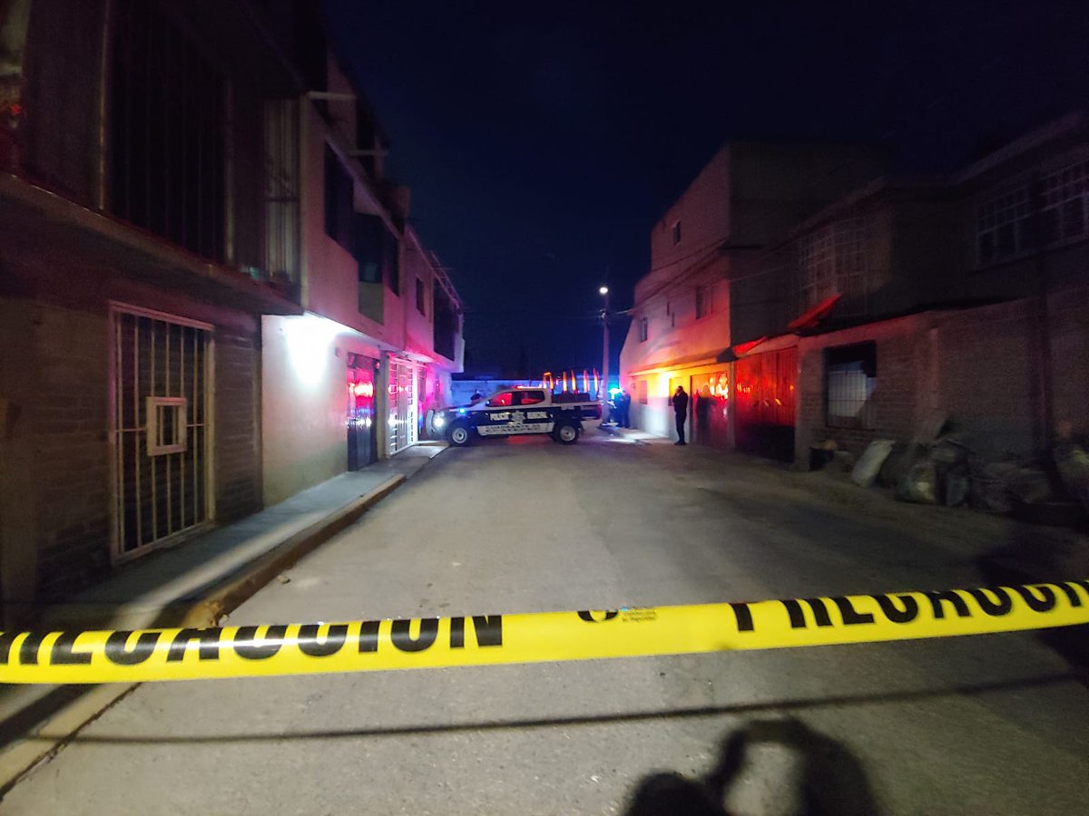luismiguelbaraa's tweet photo. La violencia no descansa en el Miedomex y menos en Ecatepec, pareja ejecutada en la colonia Los poligonos en uno de los Municipios más peligrosos del país. Y Vilchis bien gracias !!! https://t.co/AQlq6ZWceK