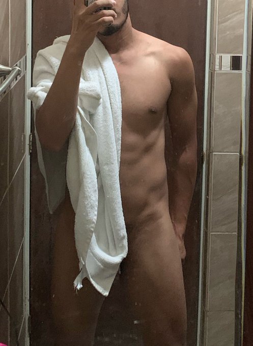 I felt so hot that day 😈 There&rsquo;s better pics in my of https://t.co/z5b853QdbB