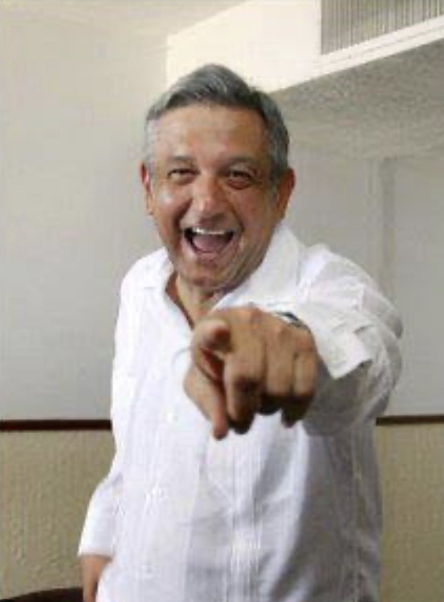 marosanh's tweet photo. @catrina_nortena @Claudiashein Jajajaja
Y AMLO lo dijo antes que nadie!
La candidata del gerente Claudio X será la botarga!!
#AdiosPRI https://t.co/ixdHXxDH0Q