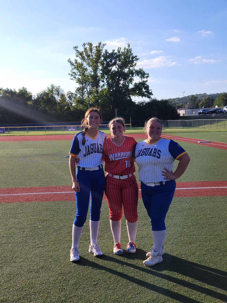 bantle_payton's tweet photo. Grand Slam #2 against Fox!! With 6 RBIs! We all played an amazing game to win 9-8!! @seckmansoftball https://t.co/2Iuk33pEc4