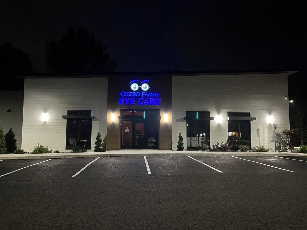 lightguy456's tweet image. Check out the LED Sconces from Lumux Lighting!! WOW!!