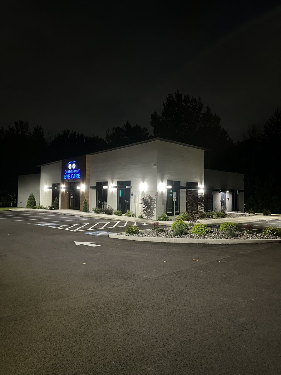 lightguy456's tweet image. Check out the LED Sconces from Lumux Lighting!! WOW!!