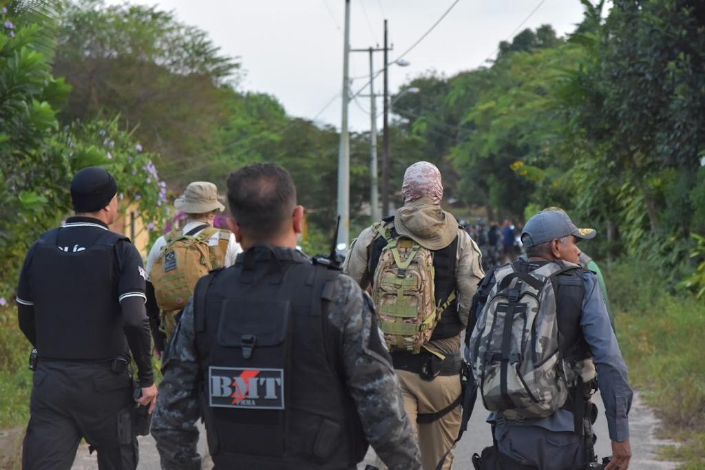 carlosbrandaoma's tweet photo. Nosso sistema de segurança pública, por meio das Polícias Civil e Militar, prendeu nove integrantes de facções ligadas ao tráfico de drogas, na zona rural de São Luís. Mais uma ação exitosa para combater o crime organizado em todo o estado. https://t.co/P0tVx9y44c