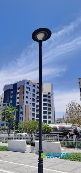 VaneyLinn's tweet image. Installation case in Bahrain which we supplied 2 years ago, the solar post light is still has a nice performance。

Suitable for 3-5 meter pole
Contact us to get the catalog
#solarpostlight #solargardenlight #solarpedestrianlight #solarurbanlight #solarpower #solarpathwaylight