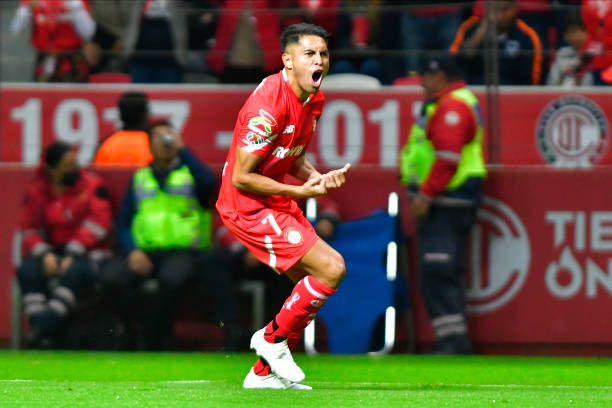 FanDiablo2's tweet photo. El mejor fichaje del Toluca. JUANPI DOMÍNGUEZ.🔥 https://t.co/X5ZABwq379