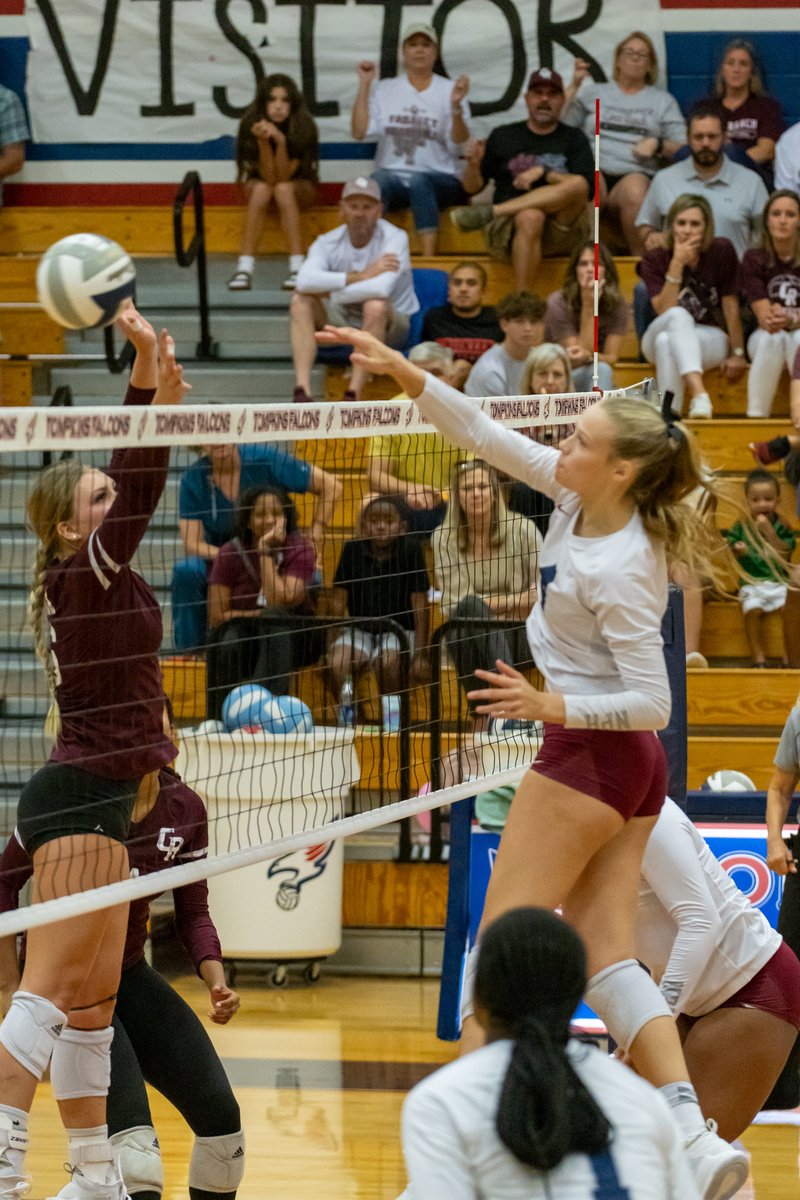 OTHSABClub's tweet photo. Hard-fought game against tough district opponent, last night...we'll be back... #nph #tompkinsvolleyball #othsabc ππ¦
π(πΈPictures, courtesy Samuel Pacheco) @OTHSVolleyball https://t.co/XjoVcXQWQH