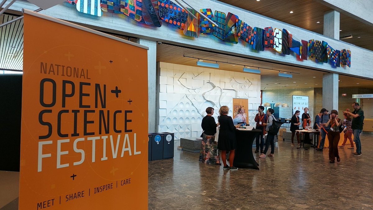 Ready for Open Science Festival <a href="/osf2023nl/">National Open Science Festival NL</a> #osfnl2023 at <a href="/erasmusuni/">Erasmus University</a> to start! Our director <a href="/HLdeJonge/">Hans de Jonge</a> and colleagues <a href="/martateperek/">Marta Teperek @martateperek.bsky.social</a>, @jeroenson, <a href="/AnalyticTransl/">FrederikeSchmitz</a>  and <a href="/gravana/">Maria J. Cruz @mariacruz@akademienl.social</a> will contribute to the programme