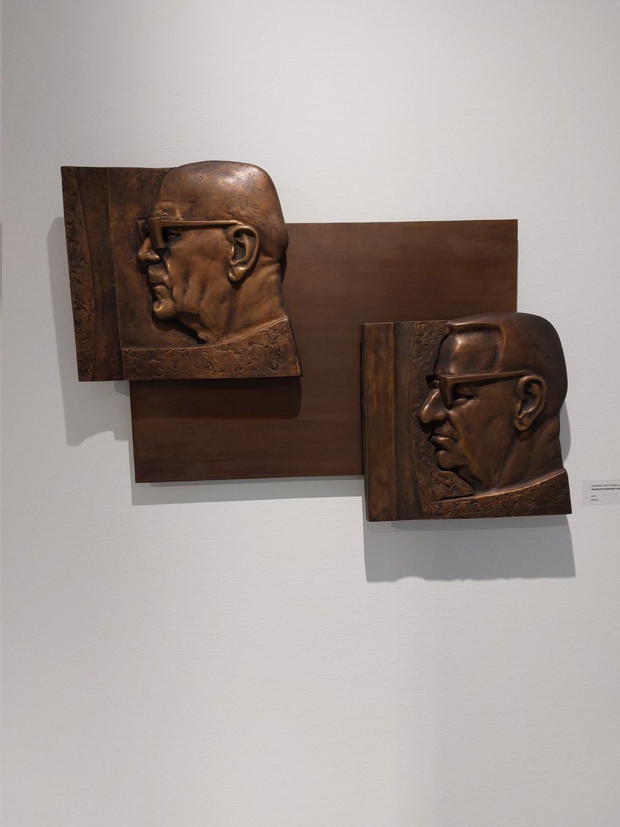 Elokuu meni vauhdilla! Ehdin töissä myös taiteen ääreen: eilen maakunnan museopäivässä Padasjoella museotoimijoiden kanssa mm. Enni Idin taiteilijakoti ja viikko sitten <a href="/Olankaupunki/">Orimattilan kaupunki</a> taidemuseo, josta Pentti Papinahon Paasikiven-Kekkosen linja kuvassa. Illalla <a href="/lahtisymphony/">Lahti Symphony Orchestra - Sinfonia Lahti</a>:ABBA