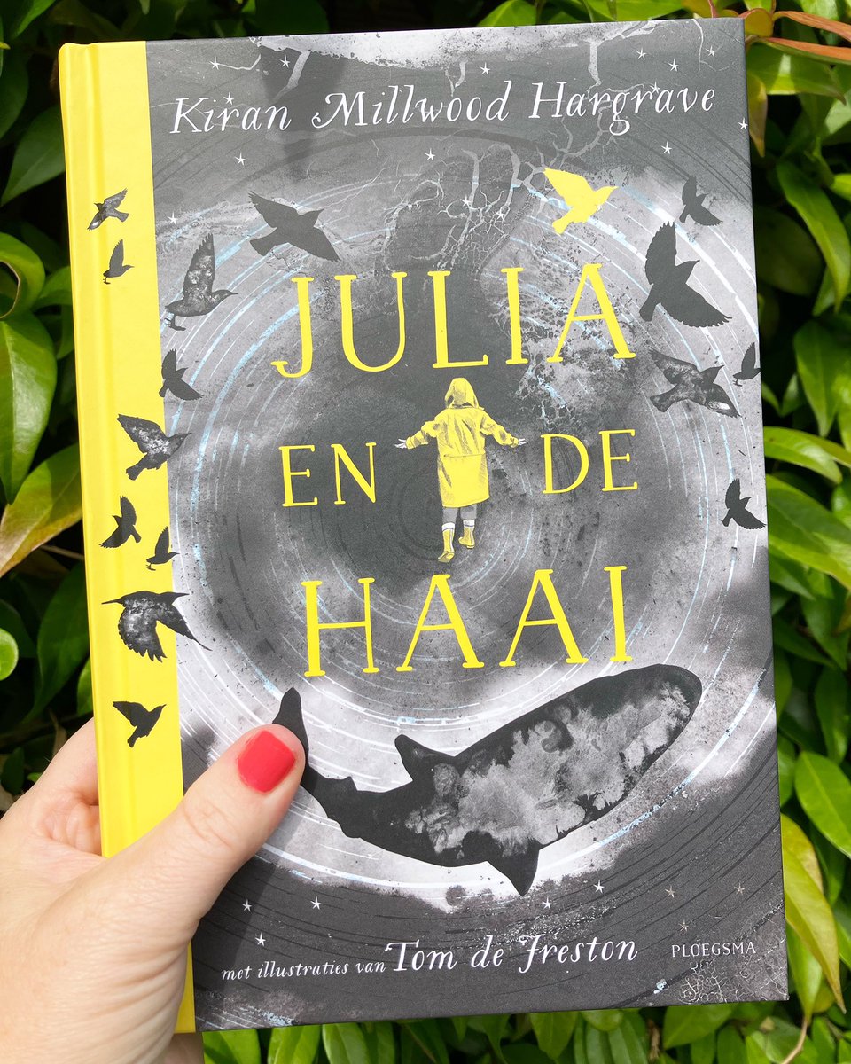 leesknokploeg's tweet photo. ๐ฆJULIA EN DE HAAI๐ฆ
Een prachtig verhaal, over emoties, gemis en dat kinderen meestal meer door hebben dan ouders denken.
Gelezen door onze @EstherStol
@uitgPloegsma
#lezendeleerkracht #boekpromotie #langzullenwelezen #onderwijs #lezenisleuk #groep6 #haai https://t.co/62kg4bkziJ