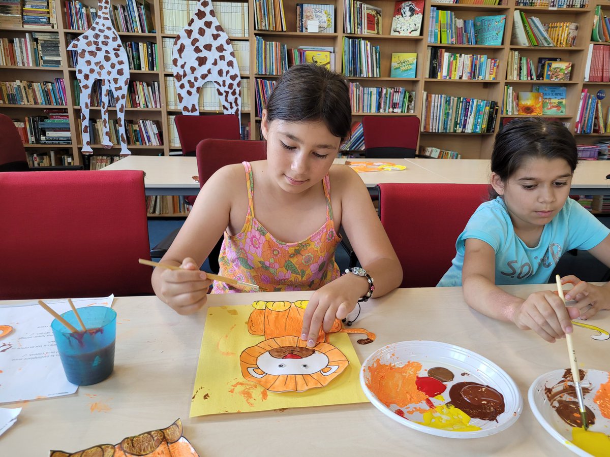 Project__Ruth's tweet image. Summer vacation takes us many places. The #ruthschool became a Safari for a week during summer club as students learned about animals habitats! Thanks @UWRomania for helping to support our summer programs!