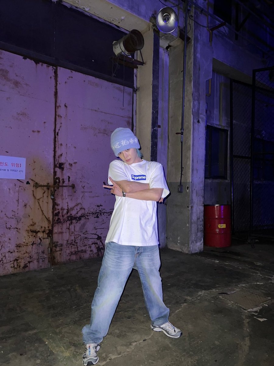 taeyongpictures's tweet photo. #TAEYONG weibo update https://t.co/RINxZ3oset