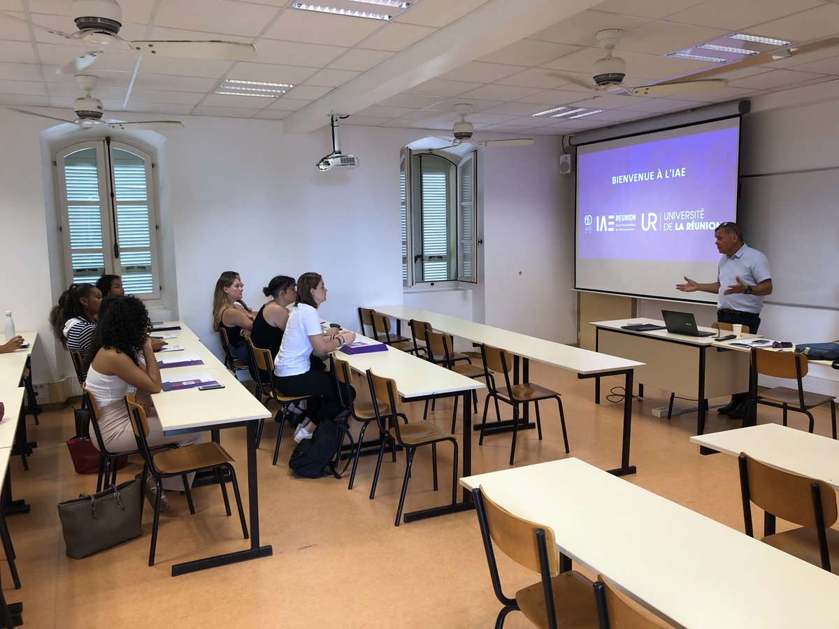 🎓 Rentrée des M1 Tourisme 🌟
Ce 28 août, les étudiants du Master 1 Management et Ingénierie du Tourisme faisaient leur rentrée. Un diplôme qui formera de futurs managers dans le secteur du tourisme. 🌐🏨🌍
#IAE #IAERéunion #EspritIAE #Rentrée2023 #UniversitéLaRéunion