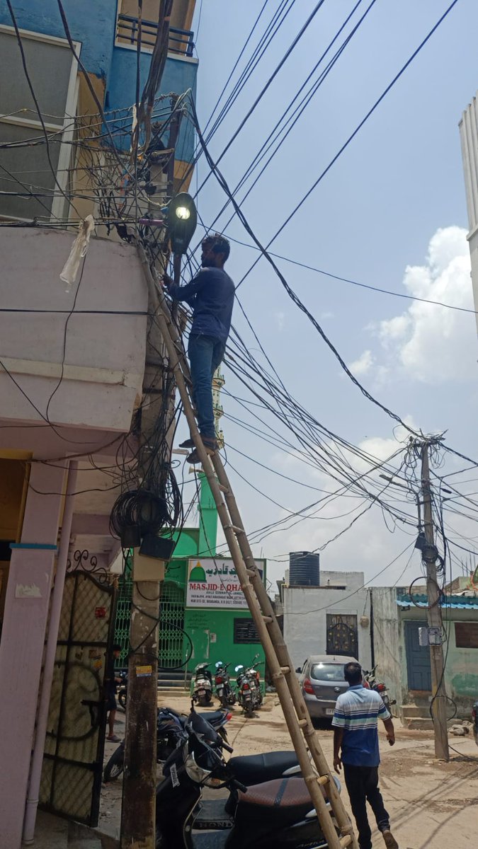 EESL-Khairathabad Zone-Street Light tweet media