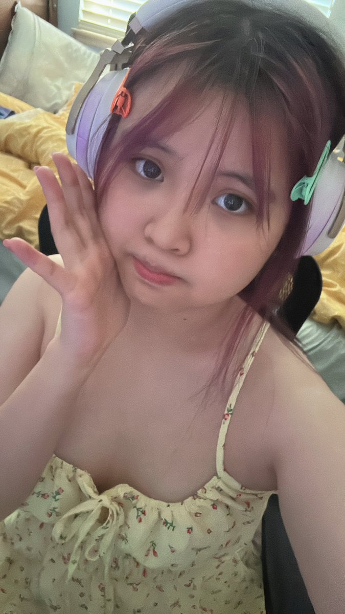 KikoLii tweet media