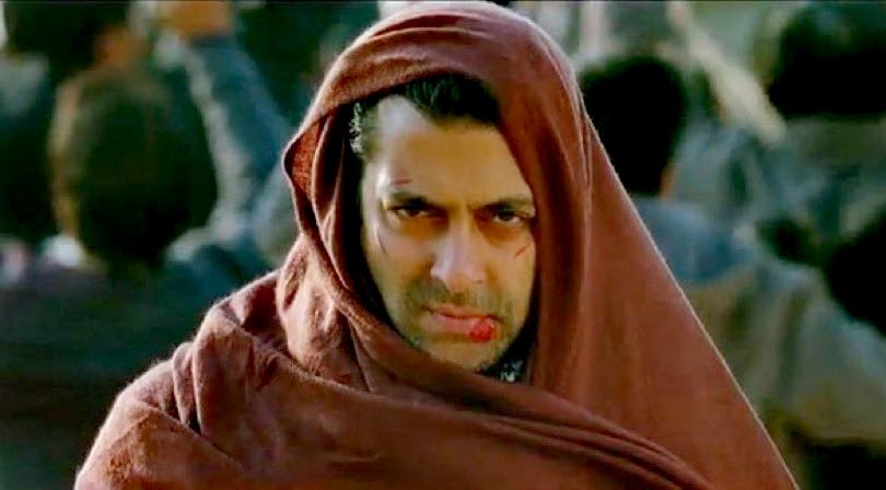 Being_real4's tweet photo. When you forcefully try to get into a character the results are more than worse and SRK should stop doing this spy characters. Swag is something you are born with like our megastar #SalmanKhan 🔥
#JawanTrailer
#Tiger3 🔥
#SwagKing >>> #SalmanKhan𓃵 https://t.co/hIqt1LR6Rq