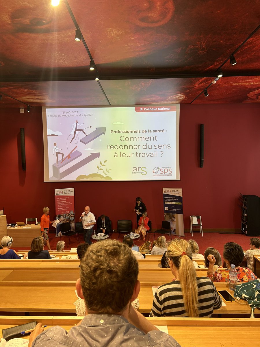 #SANTEMENTALE | La question du sens dans les parcours de #formation des métiers de la #santé ? <a href="/La_FNESI/">FNESI</a> intervient ce jour pour mettre l’accent sur :

☑️ La valorisation du statut de tuteur•ice
☑️ La santé mentale des étudiant•e•s
☑️ Un parcours de stage qui fait sens