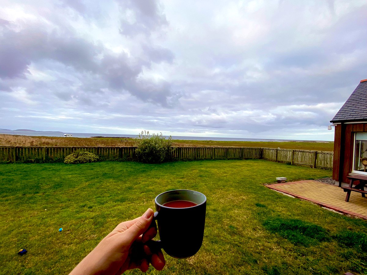 Katavoyage's tweet photo. Coffee with a view. Good morning South Uist, Scottish Hebrides 🏴󠁧󠁢󠁳󠁣󠁴󠁿 #scotland #CoffeeLover #MorningCoffee #ScottishFold https://t.co/sM7yyrm76B