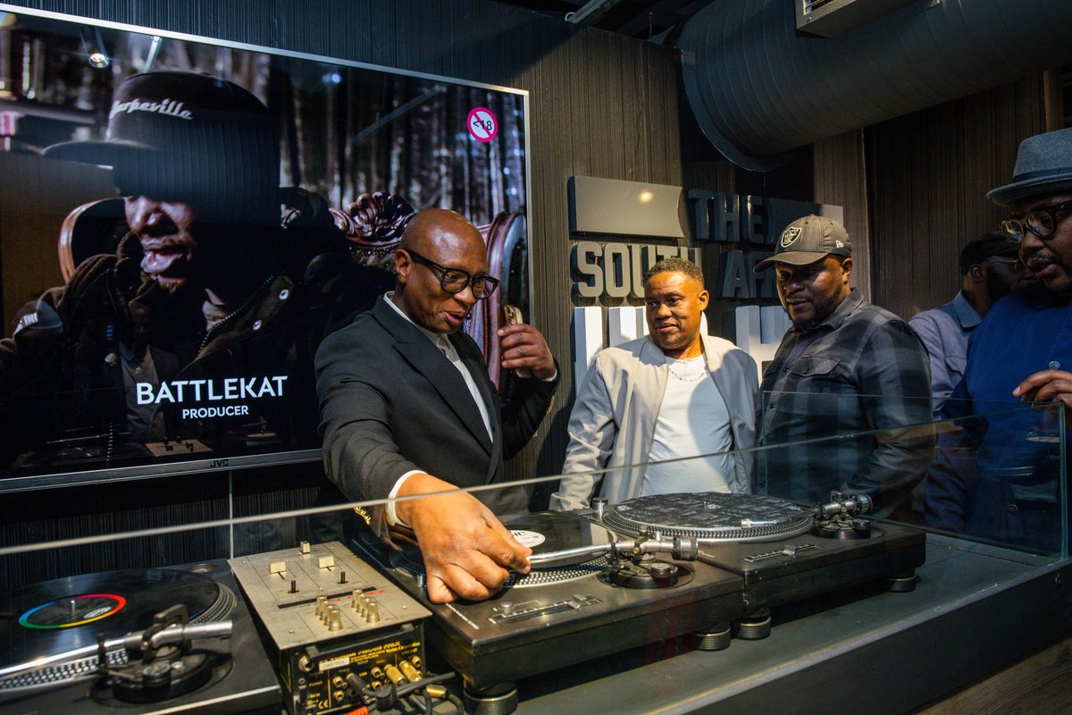 zizikodwa's tweet photo. Yesterday, I visited the South African Hip-Hop Museum which is located at Museum Africa in Newtown. I am very impressed at how this institution is preserving and promoting South Africa’s hip-hop heritage. I urge South Africans to visit this wonderful museum. https://t.co/xeBwcAilQR