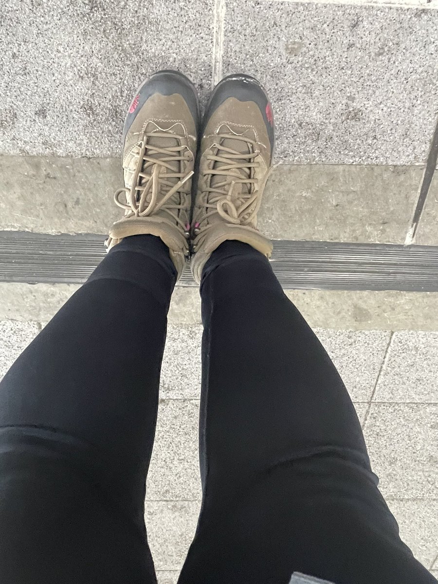explorediary's tweet photo. Life is better in hiking boots. On my way to get lost in the right direction ❤️😜 #mountains calling #AdventureTime #exploringlife #Travel https://t.co/tQvkMVE47h