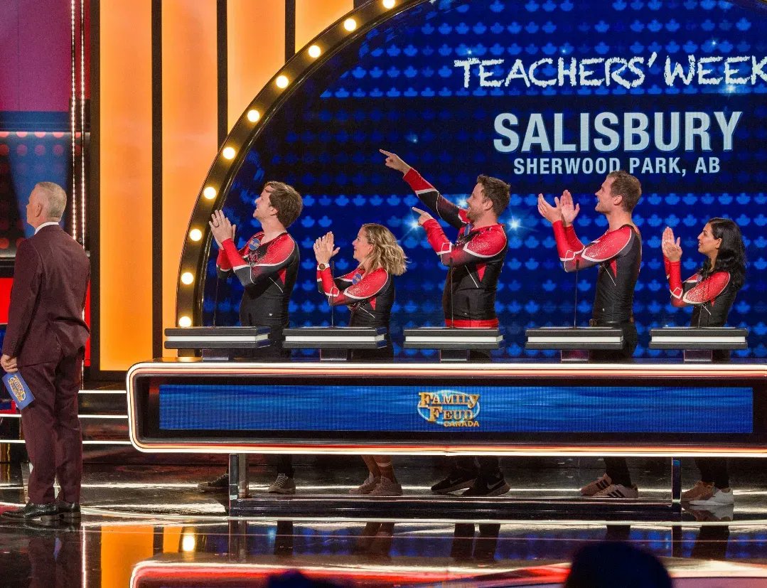 SalComp's tweet photo. Check out our very own @salcompsabres teachers in action on @familyfeudcanada September 20th at 7:30pm on CBC! Mr Latte, Mrs.Tomkow, Mr.VanDrunen, Mr.Brown and Ms.Khunkhun competed to win some cold hard cash for the school! #sabrepride🔴⚫️ #familyfeud #itsupthere https://t.co/2UEEjDFUHu