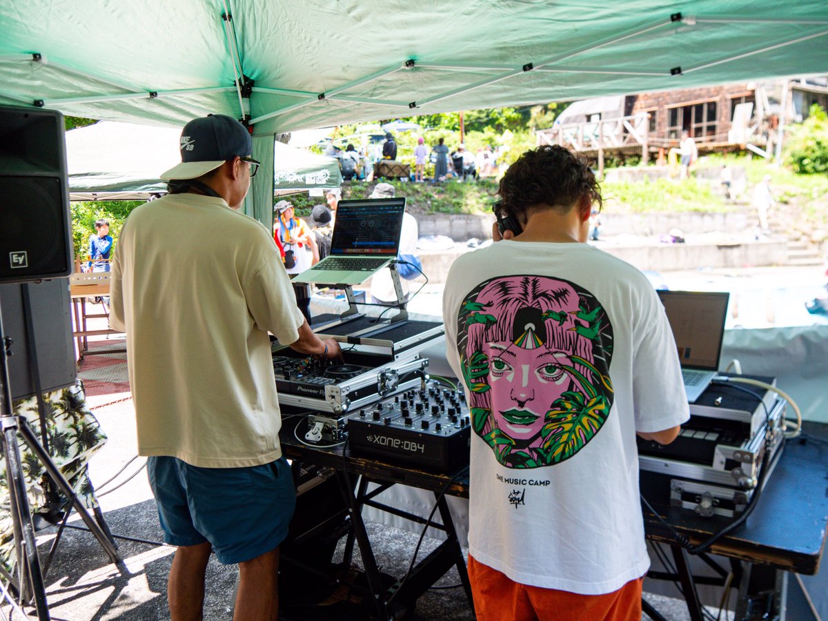 KixSystem's tweet photo. 夏のせい。

#rave #kix #summer
#soundsystem #kixsoundsystem #osaka
#japan #music #onemusiccamp #喜空西音響 #フェス #三田 #夏フェス
#パーティーを続けよう #夏のせい https://t.co/1CFVWiS3Kk