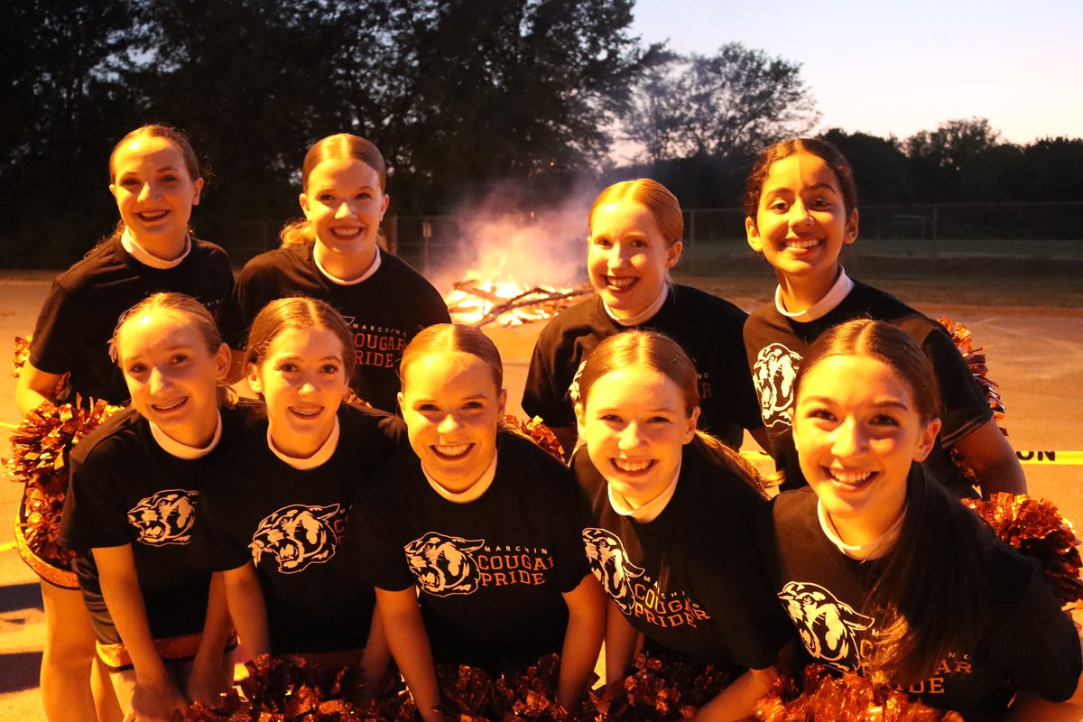 Bonfire was a blast! Thank you spirit club and admin for a fun and successful assembly 🫶🏼