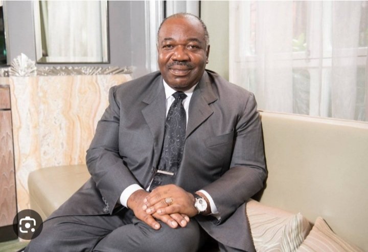 BillTersonHaiti's tweet photo. 🚨 Yon lòt #Koudeta an Afrik ! Aprè Mali, Burkina faso, Niger, Militè nan Peyi Gabon chavire Prezidan Ali Bongo jodi Mèkredi 30 dawout la aprè li fin pase 14 zan sou Pouvwa. Eben yo mete fen ak rejim sa a. 🇬🇦 https://t.co/gzIELjHJaG