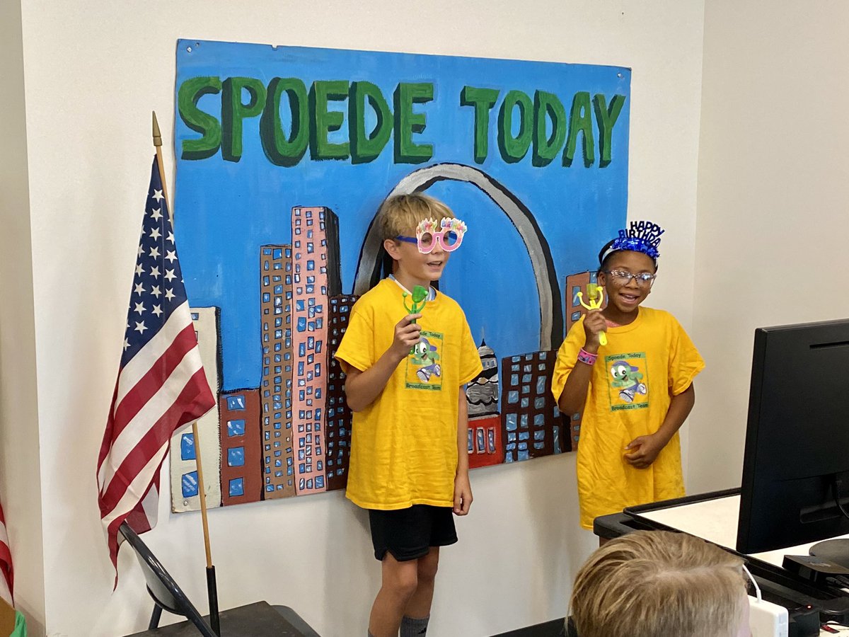 SpoedeLibrary tweet media