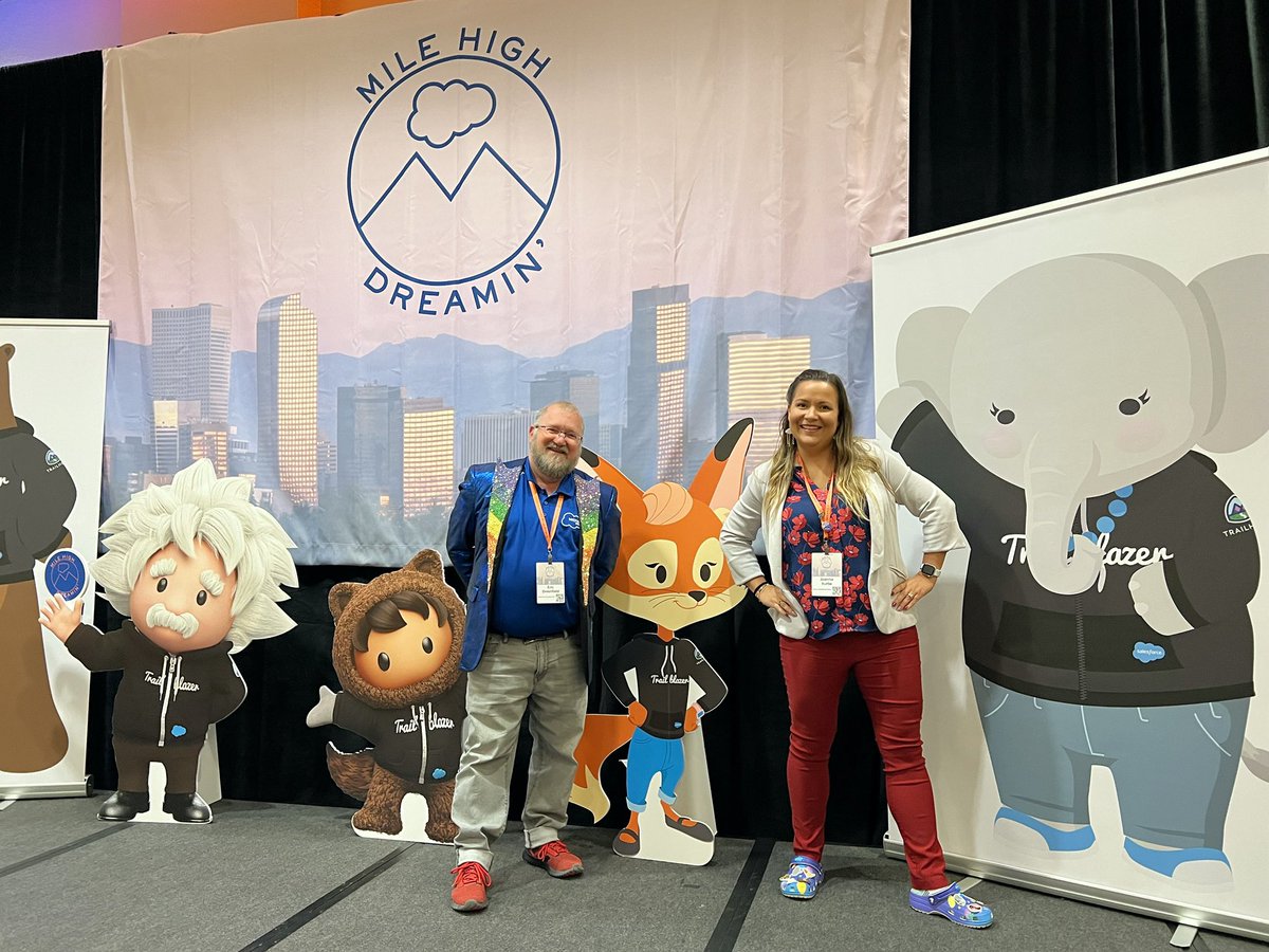 joannaiturbe's tweet photo. Day 1๏ธโฃ of @MileHighDreamin was ahhhh-mazing ๐คฉ So much goodness and #ohana wrapped into one event has my heart full ๐ Canโt wait to do it again tomorrow ๐๐ผ๐คฉ
#mhd #milehighdreamin #milehighdreamer #iamhuron https://t.co/AqgygJfYp0