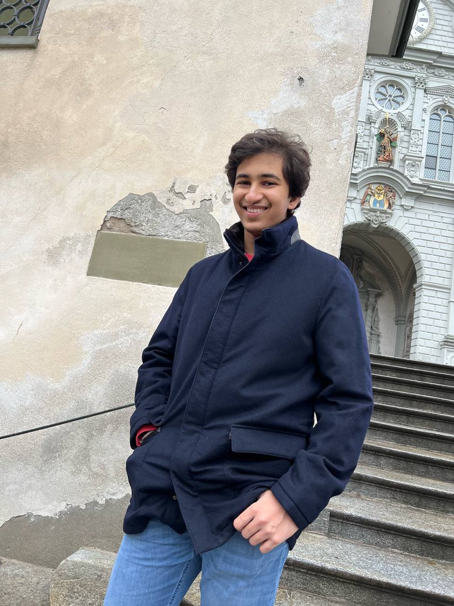 urstrulyMahesh's tweet photo. Happy 17, my champ!! May each step forward lead you to your goal! Keep reaching for the stars. Love you so so much #GautamGhattamaneni ♥️♥️♥️ https://t.co/FFs9BYsyKP