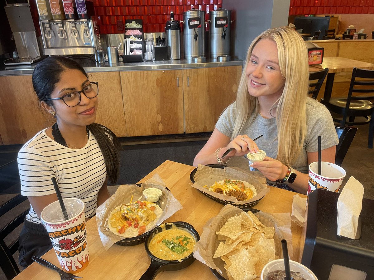 Diane Ginsburg tweet media