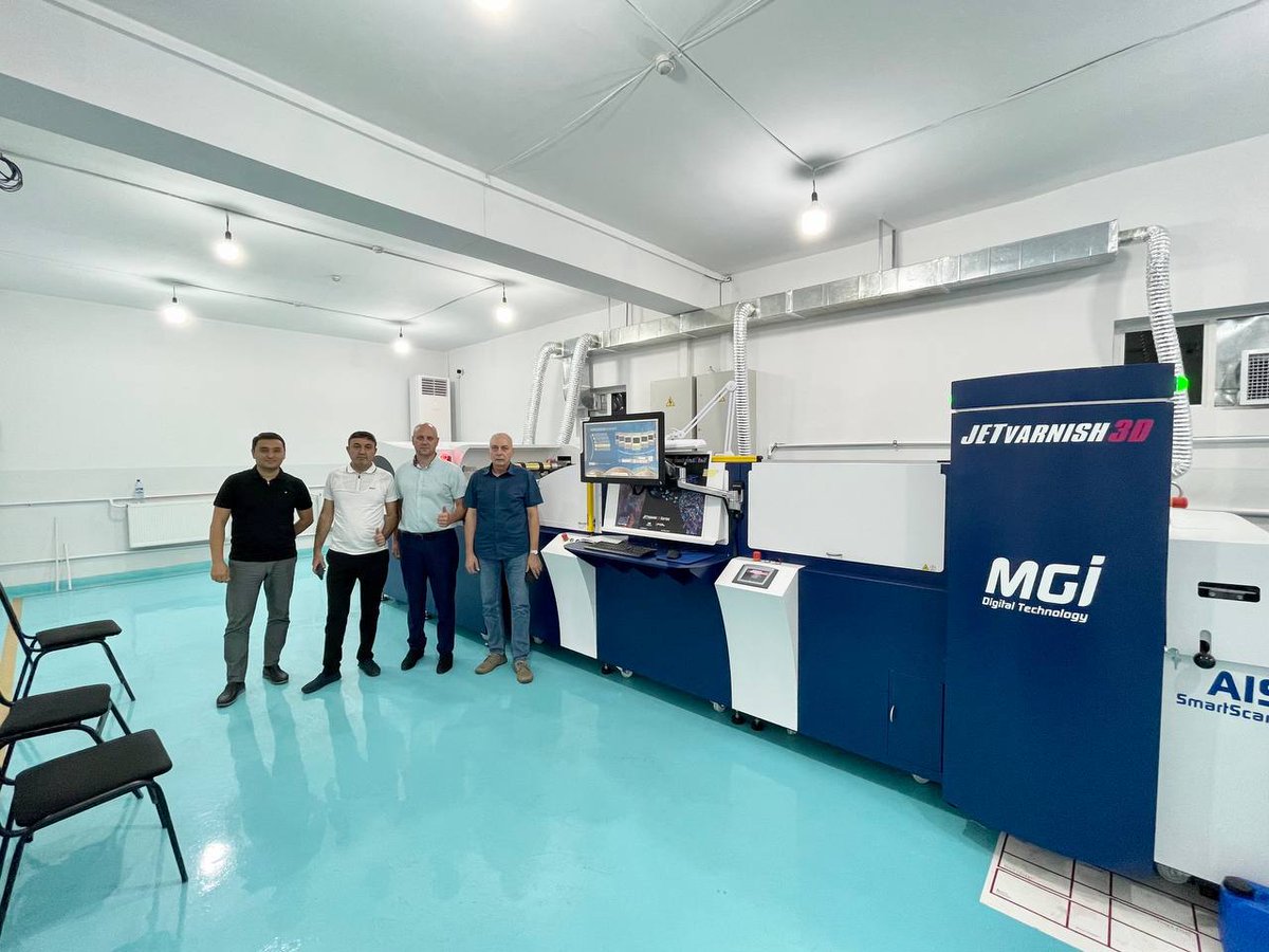 konicaminoltaqz's tweet photo. Просто красавица!
В августе в типографии SPS (г. Ташкент, Узбекистан) введена в эксплуатацию система цифрового облагораживания MGI JETvarnish 3D с шириной подачи 52 см. Ну разве она не красавица?
#sps #konicaminoltakz #mgi #jetvarnish #цифровое_облагораживание #упаковка https://t.co/pZMxAicPi0