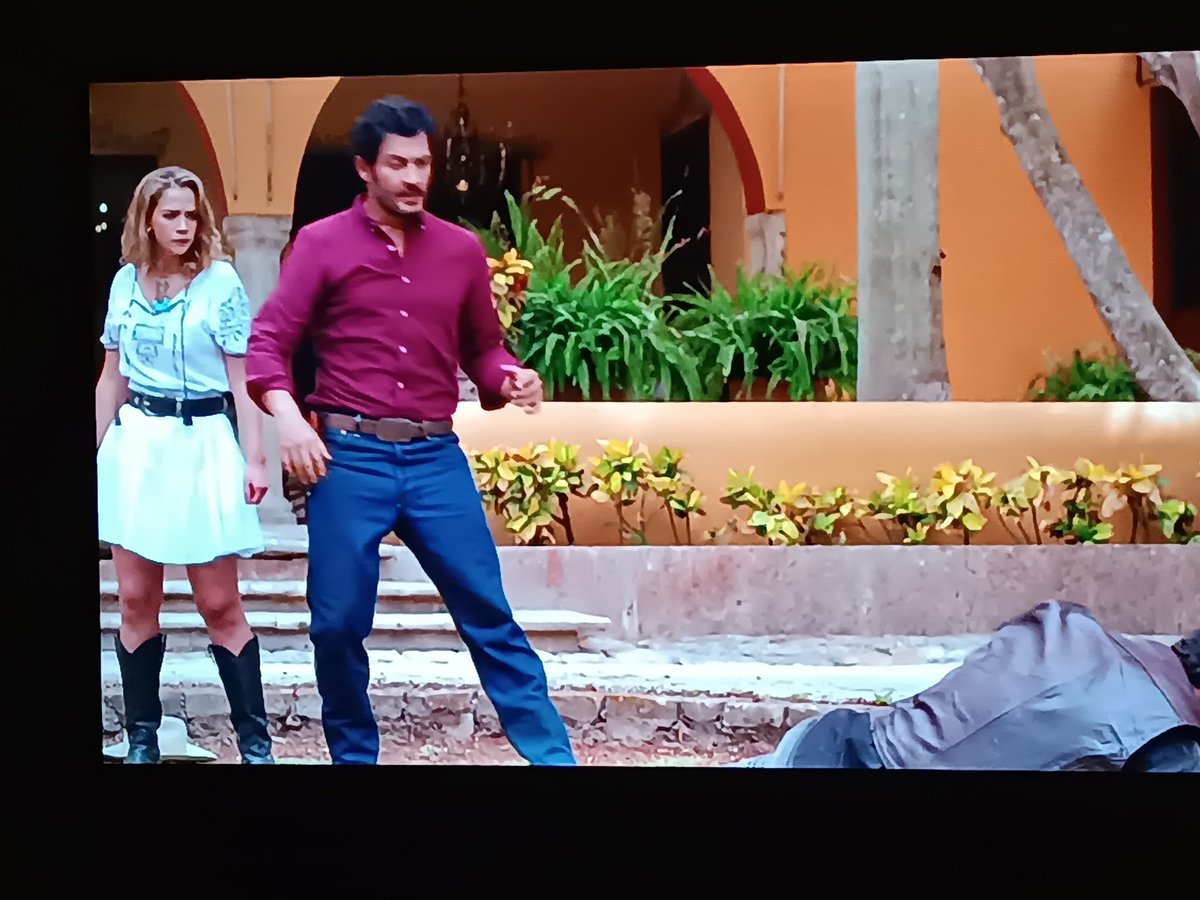 palaciosfans's tweet photo. Cómo era de esperarse Marco dió su verdadera cara @andrespalacios1 @Tierra_Palacios #Santos https://t.co/eEHKM2T1A3