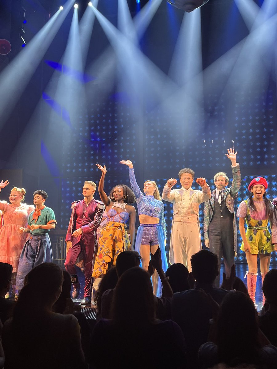 Love this show so much🥹💖 round 6 at <a href="/onemoretimebway/">Once Upon a One More Time</a>