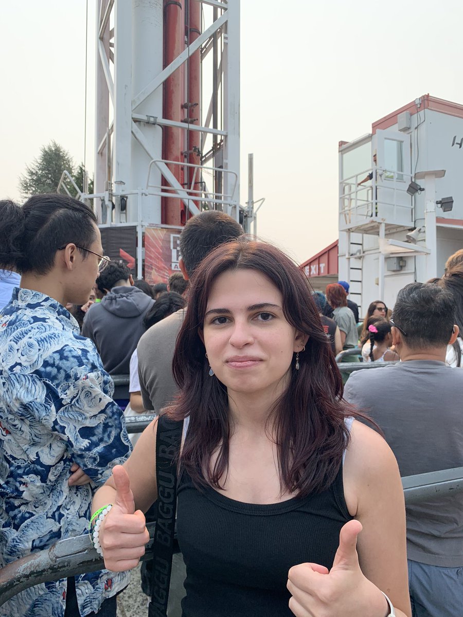 almostvomited's tweet photo. @ilovesaIem @Isa9975 ITS CUZ I GET NERVOUS THAT YOULL GET MAD AT ME FIR POSTING PHOTOS OF U https://t.co/vQzcuEGBav