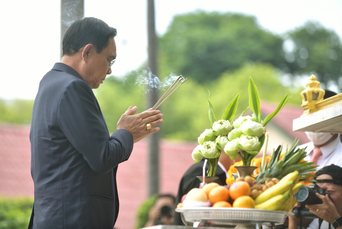 นายกรัฐมนตรีสักการะศาลพระภูมิเจ้าที่ และศาลตา ศาลยาย สิ่งศักดิ์สิทธิ์ประจำทำเนียบรัฐบาล
31 สิงหาคม 2566