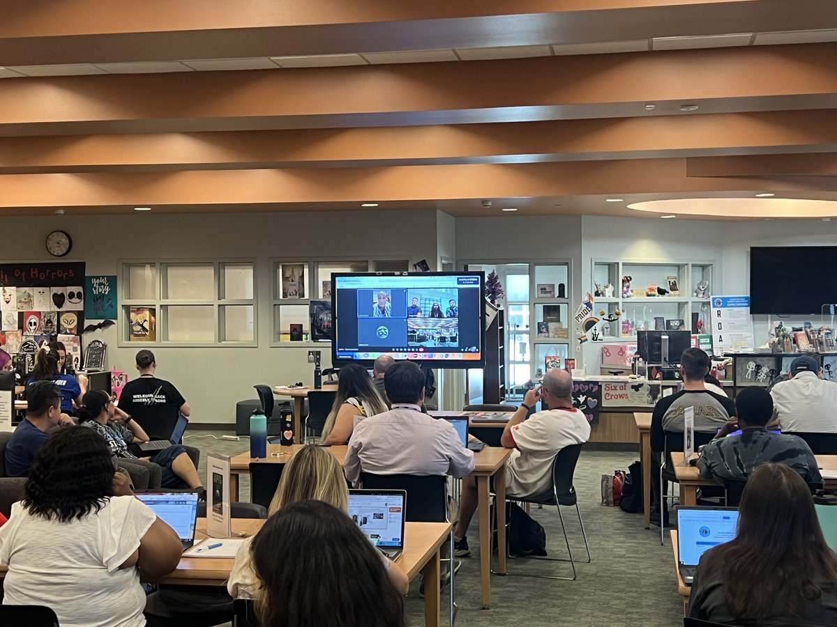 DrMScribner's tweet image. Collaboration with Slover HS today to learn more about Teaching for Effective Learning (TEL) as we prepare to embark on our journey @JBMS_CJUSD @ColtonJUSD @esd712 #cjusd @SMHS_CJUSD #jbms