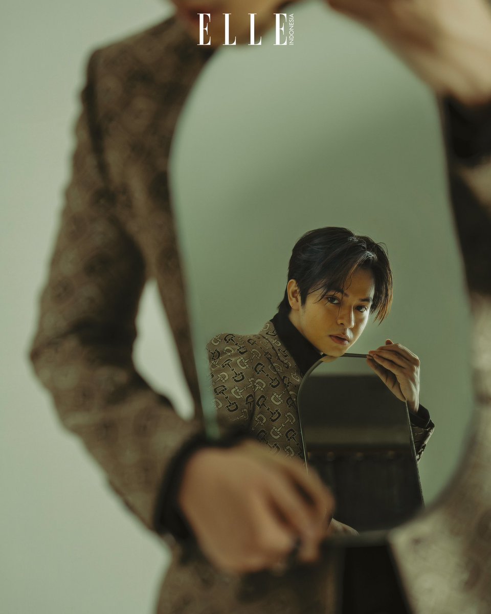 Angga_Yunandaaa's tweet photo. ELLE INDONESIA https://t.co/3tjRjBfAB9