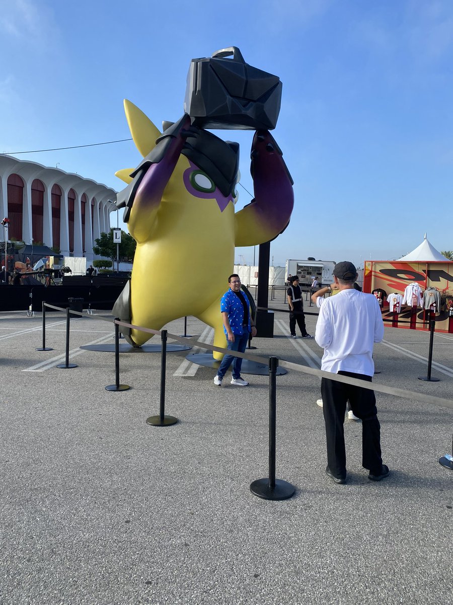 LagunayaART's tweet photo. I’ve got an amazing Valorant Wingman toy and some fancy nail wraps!🥰���️ #Wingman #VALORANTChampions #valorant https://t.co/h1qTeiNTvK