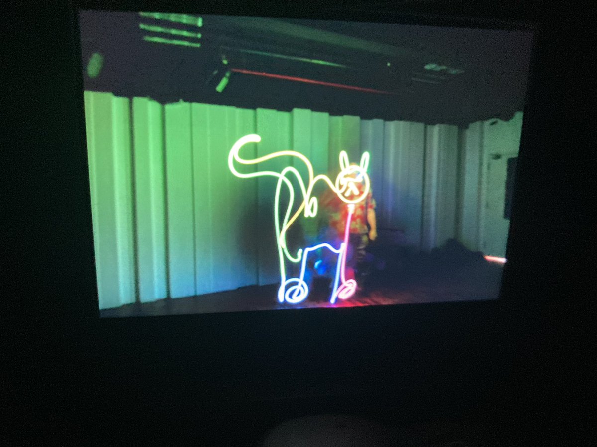 Phil_Delmotte's tweet photo. I drew a cat! #lightpainting #proffesionaldevelopment #artteacher https://t.co/91YuWl5kVh