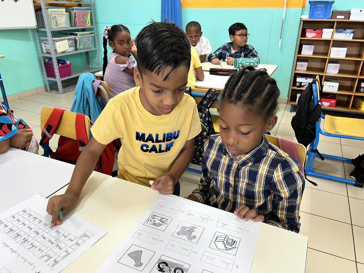 Académie de La Réunion tweet media