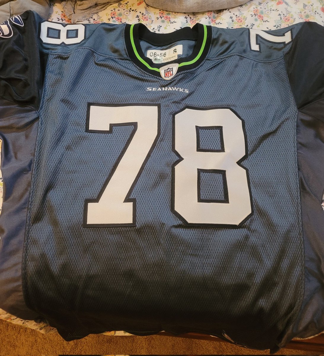 PhynyxRmp's tweet photo. @Tyler_Polumbus just got one of your game jerseys.  I live in Denver.  Could I get it signed? https://t.co/SjCQuuvcJl